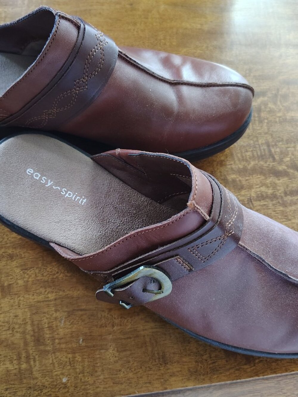 Women's slip-on shoes - Easy Spirit